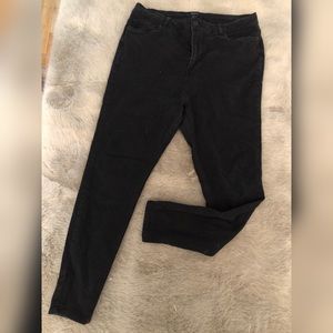 PLUS SIZE black skinny jeans